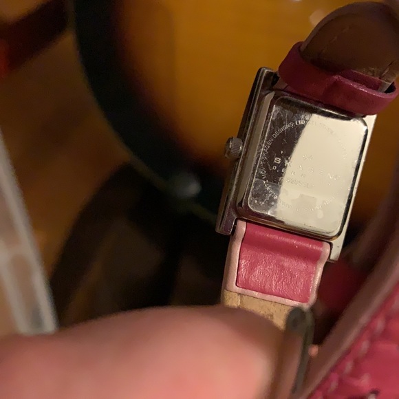 Skagen Denmark pink leather watch mother of pearl vintage timepiece - Picture 3 of 4